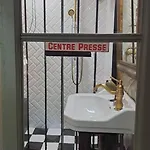 B&B La Maison Du Griffoul Bb A La Source Cascade Et Terroir 3*