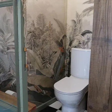 La Maison Du Griffoul Bb A La Source Cascade Et Terroir ベッド・アンド・ブレックファスト Salles-la-Source