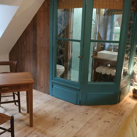 La Maison Du Griffoul Bb A La Source Cascade Et Terroir ベッド・アンド・ブレックファスト Salles-la-Source