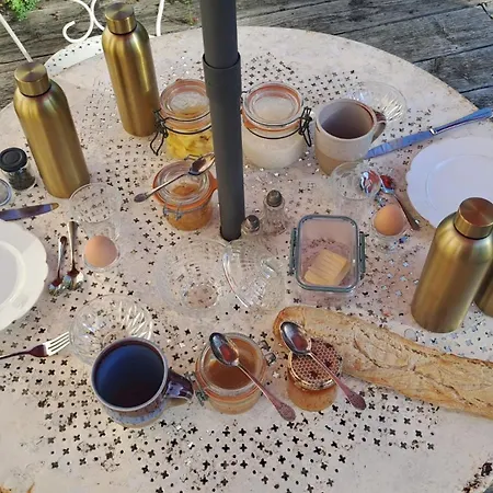 ベッド・アンド・ブレックファスト La Maison Du Griffoul Bb A La Source Cascade Et Terroir 3*