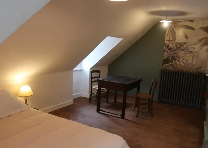 La Maison Du Griffoul Bb A La Source Cascade Et Terroir Frühstückspension Salles-la-Source