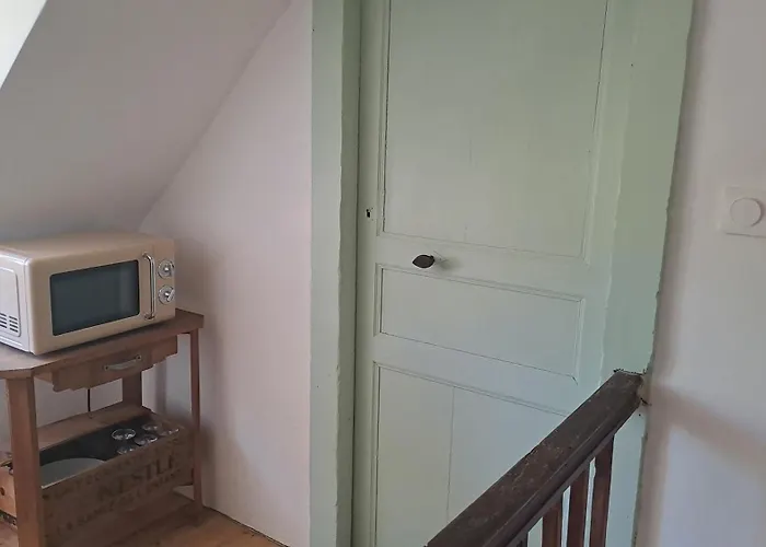 La Maison Du Griffoul Bb A La Source Cascade Et Terroir Frühstückspension 3*